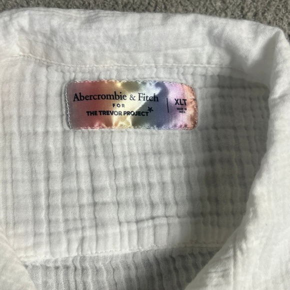 Abercrombie Fitch Trevor Project Mens XLT White Woven S/S ButtonUp Shirt Rainbow - Picture 3 of 13